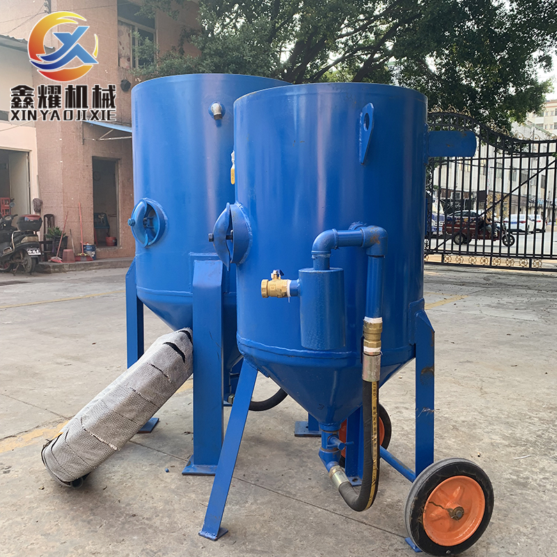 廠家直銷(xiāo)移動(dòng)式除銹噴砂機(jī)